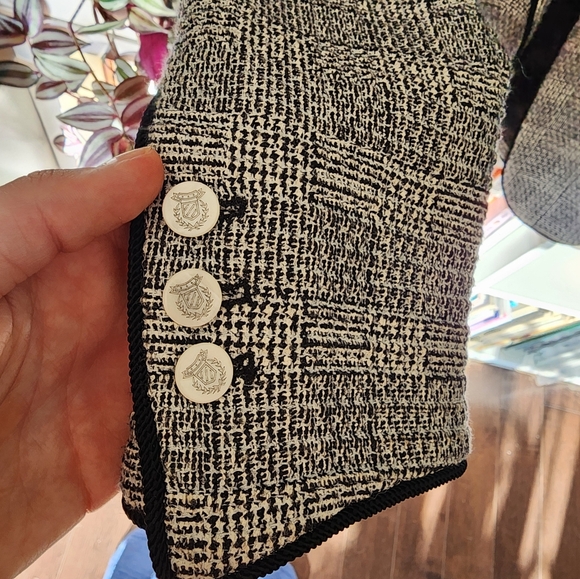 Zara tweed blazer with white buttons - Picture 3 of 6